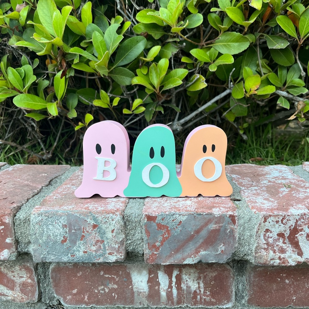 Pastel Halloween Ghosts Boo Sign